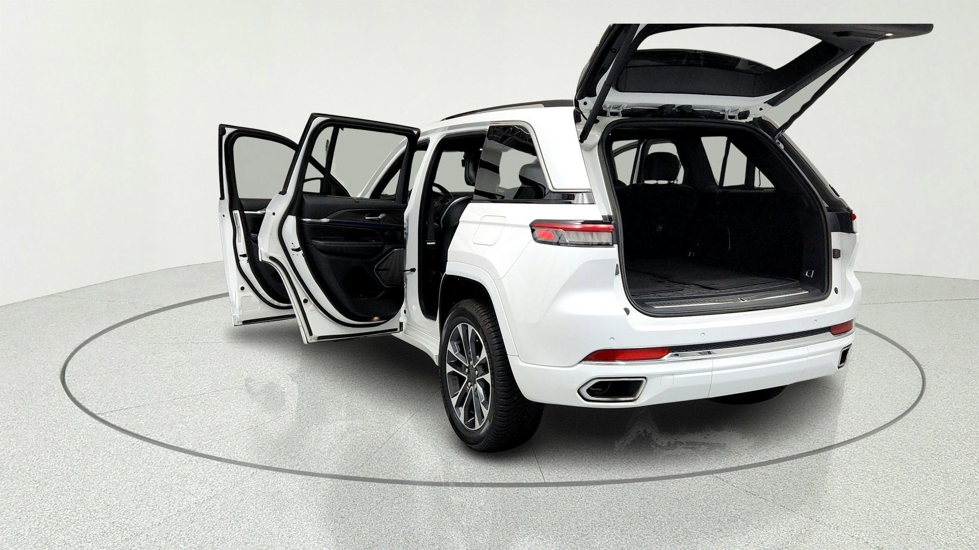 2023 Jeep Grand Cherokee Overland