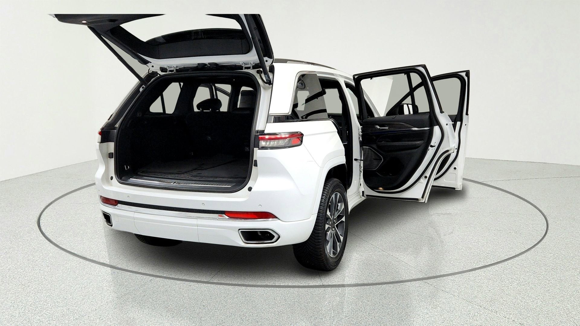 2023 Jeep Grand Cherokee Overland