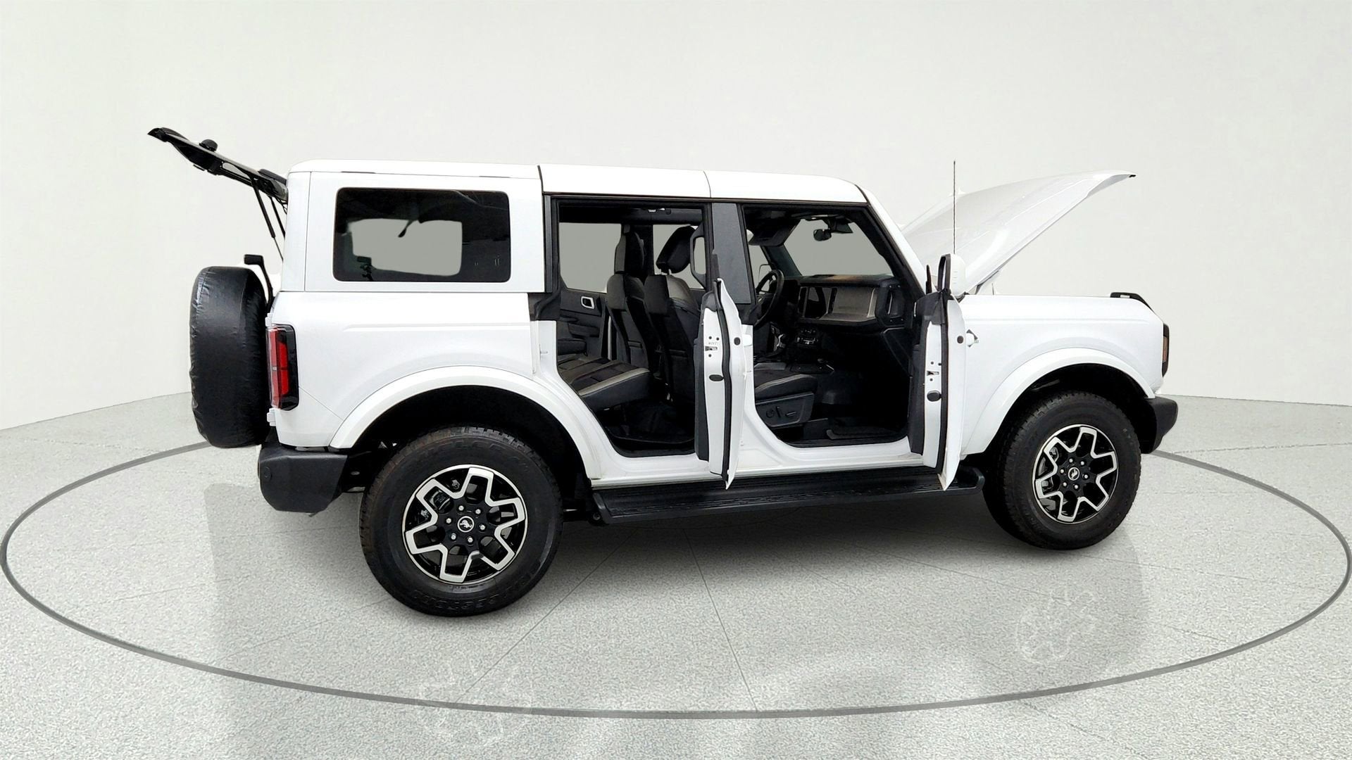 2025 Ford Bronco Outer Banks
