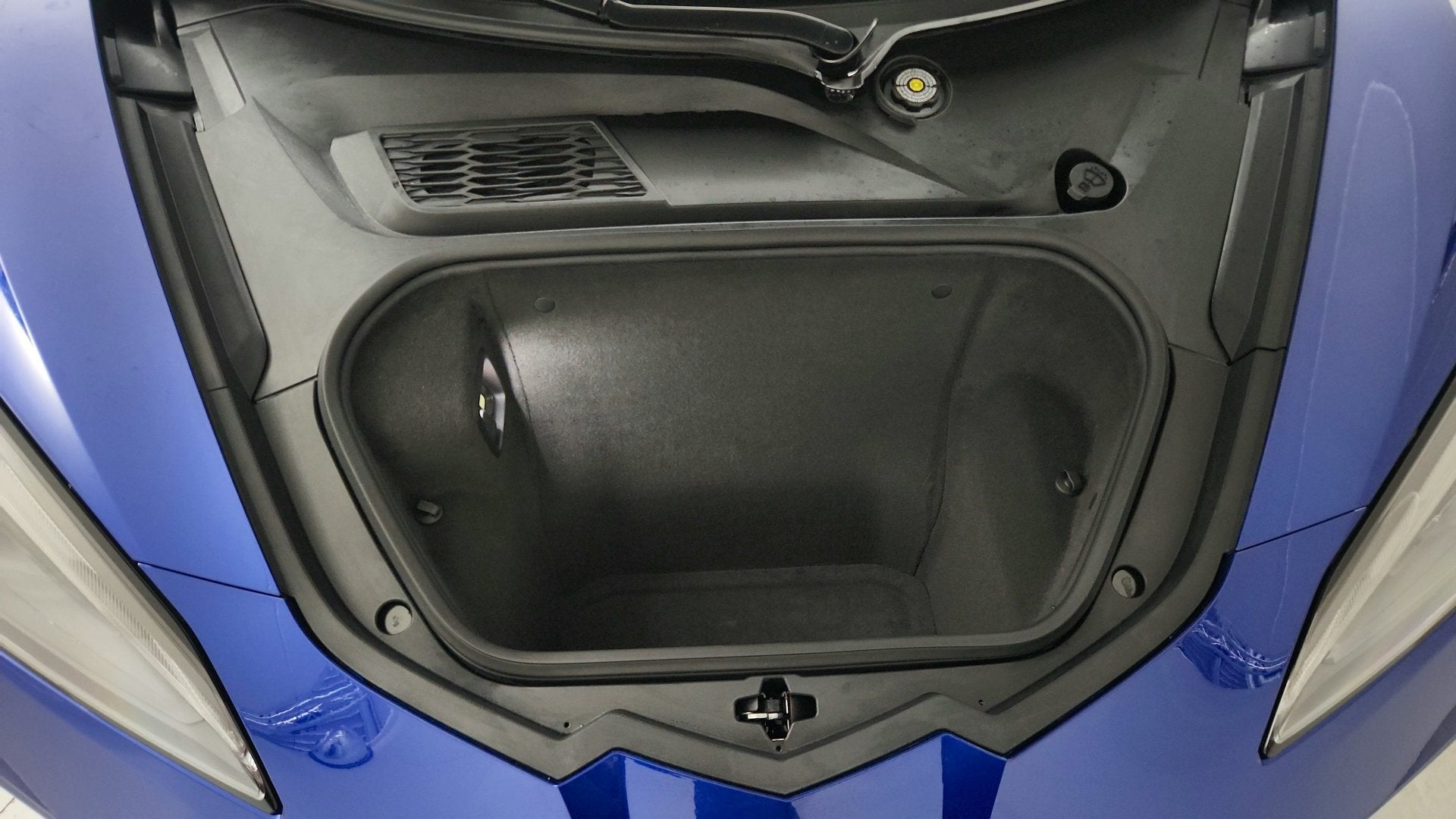 2027 Chevrolet Corvette 2LT - Photo 25