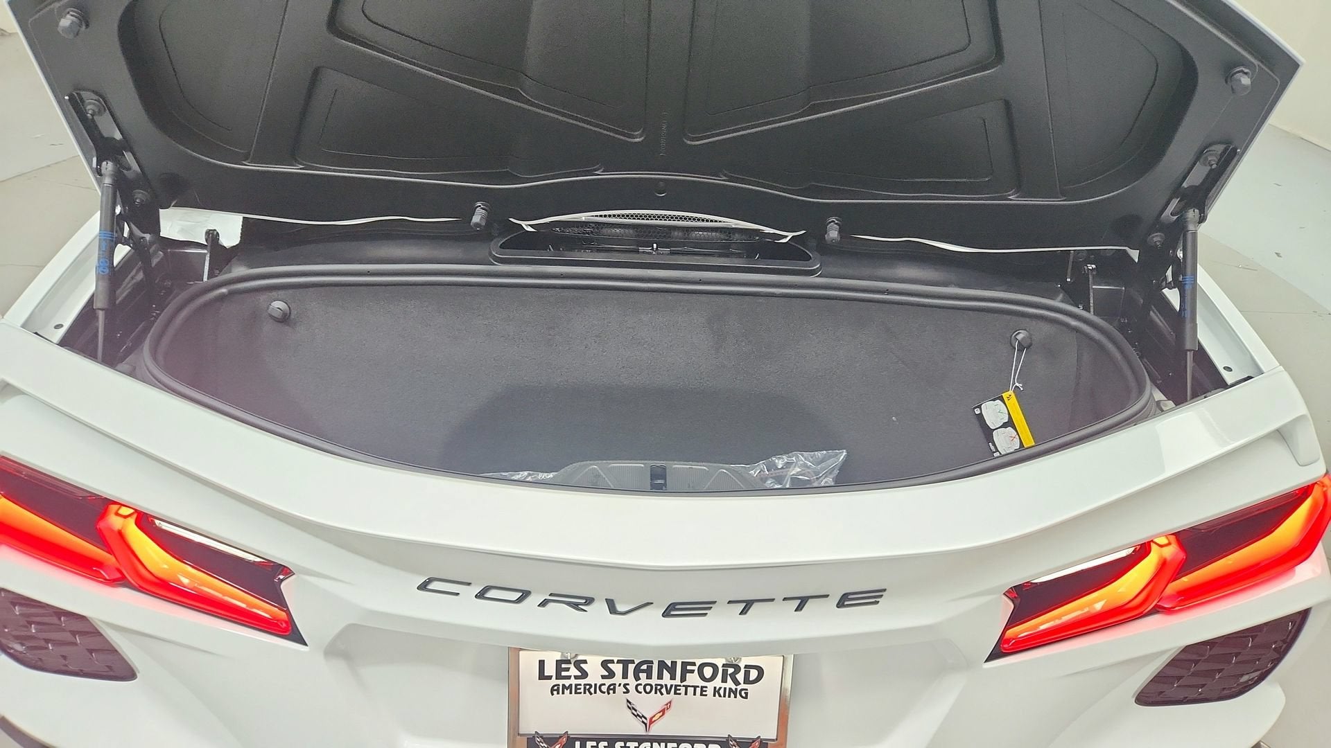 2027 Chevrolet Corvette Stingray 2LT