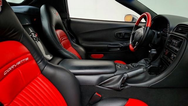 2004 Chevrolet Corvette 2DR CONV