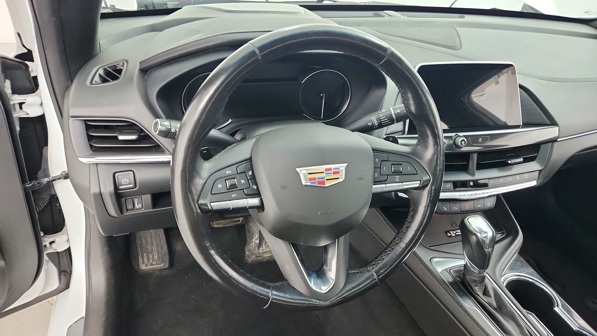 2023 Cadillac CT4 Luxury