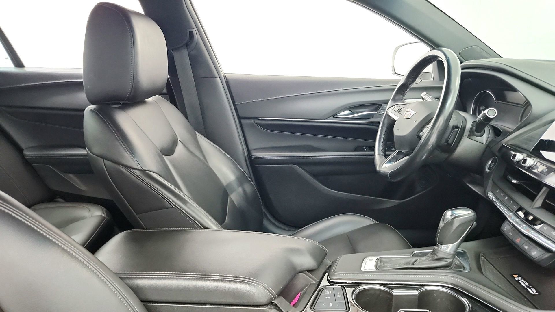 2023 Cadillac CT4 Luxury