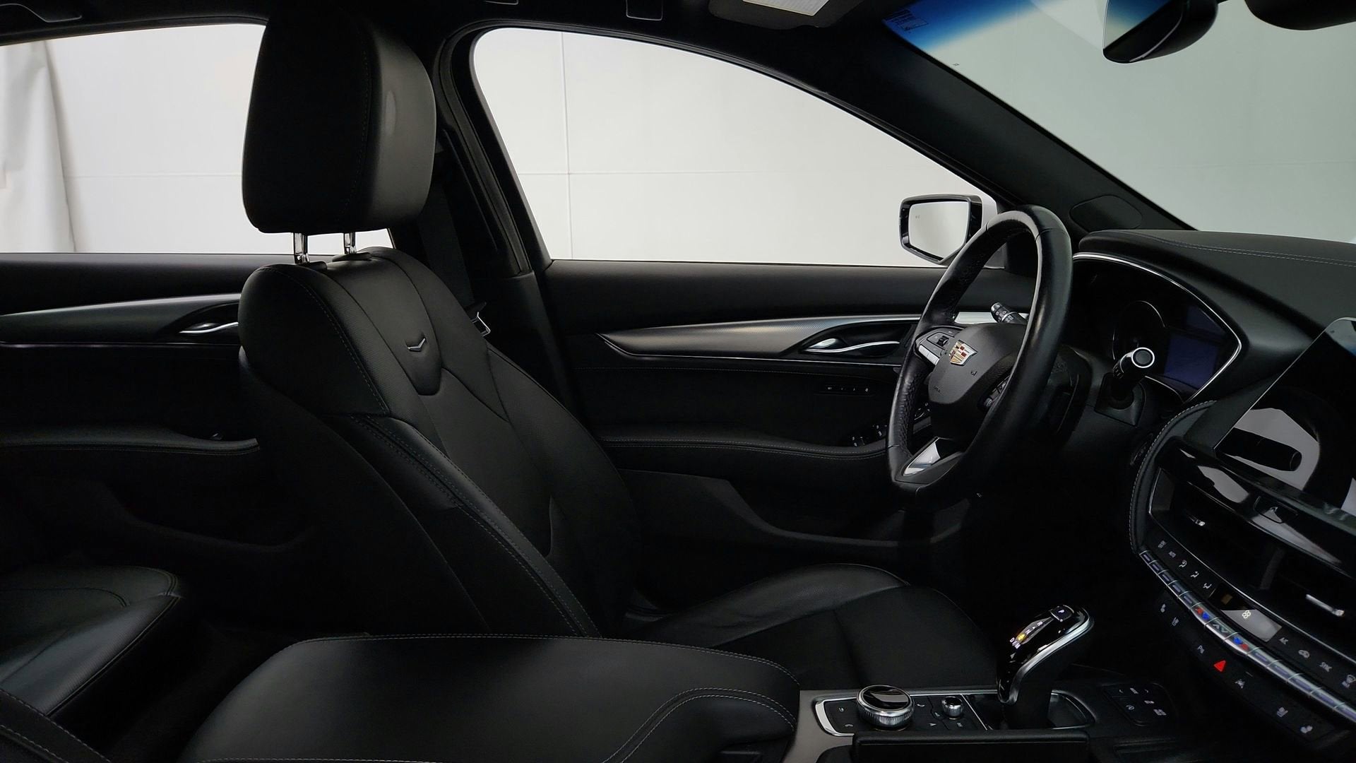 2022 Cadillac CT5 Premium Luxury