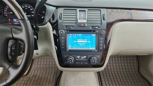 2010 Cadillac DTS w/1SD