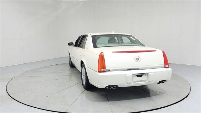 2010 Cadillac DTS w/1SD