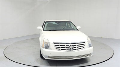 2010 Cadillac DTS w/1SD