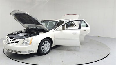2010 Cadillac DTS w/1SD