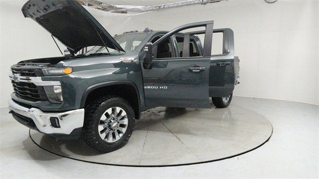 2025 Chevrolet Silverado 3500 HD LT