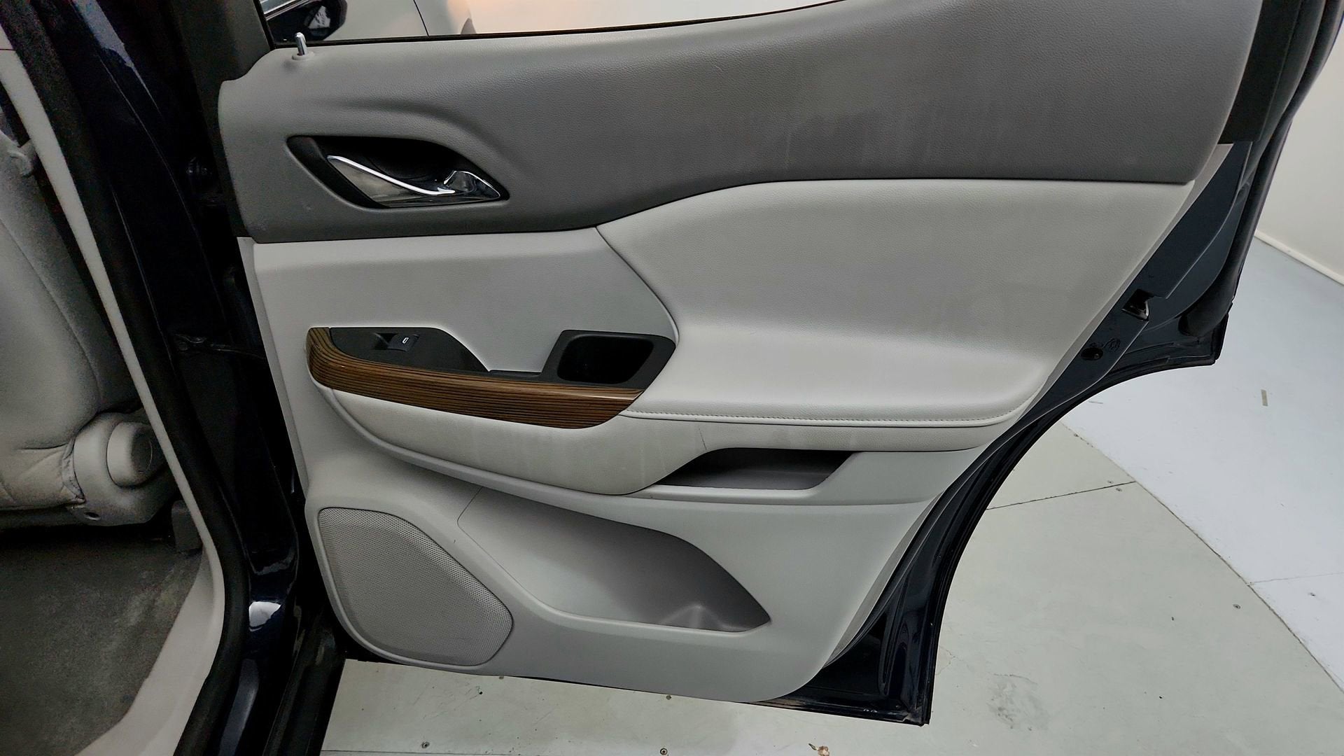 2017 GMC Acadia SLE
