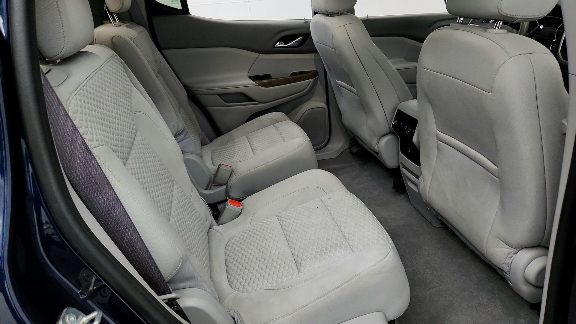 2017 GMC Acadia SLE