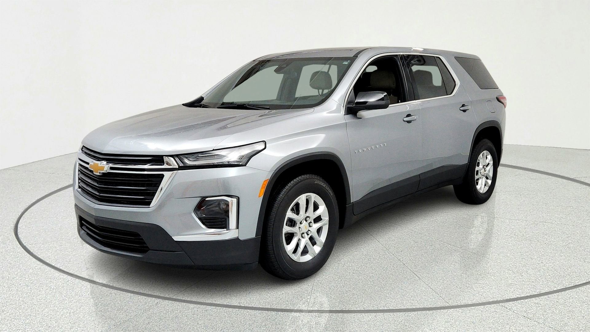 2023 Chevrolet Traverse LS