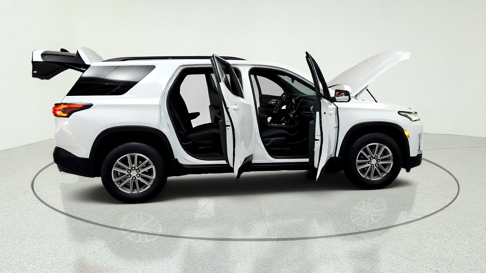 2024 Chevrolet Traverse Limited LT Cloth