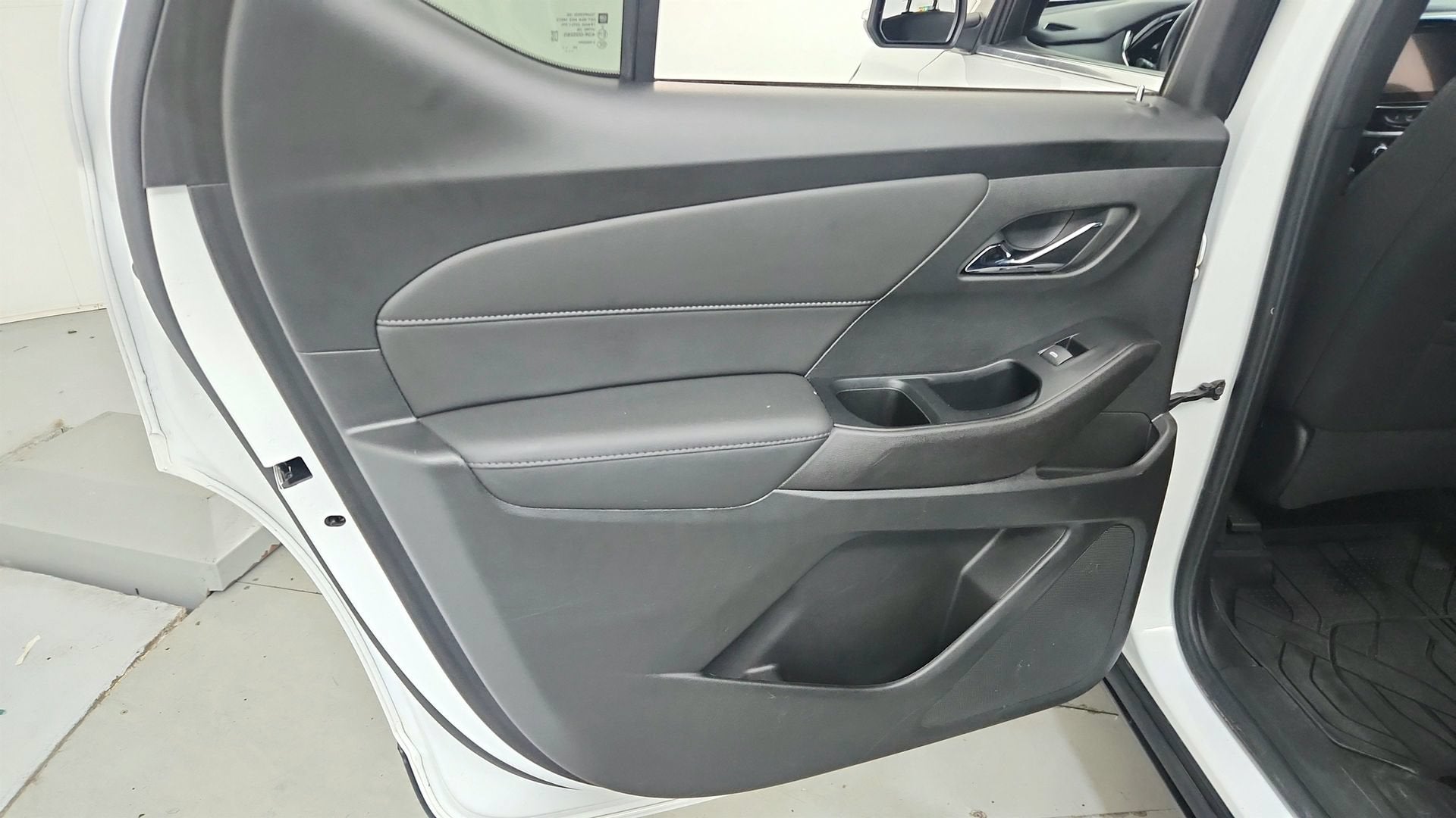 2024 Chevrolet Traverse Limited LT Cloth