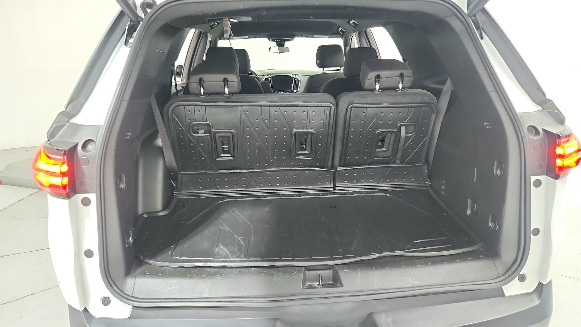 2024 Chevrolet Traverse Limited LT Cloth
