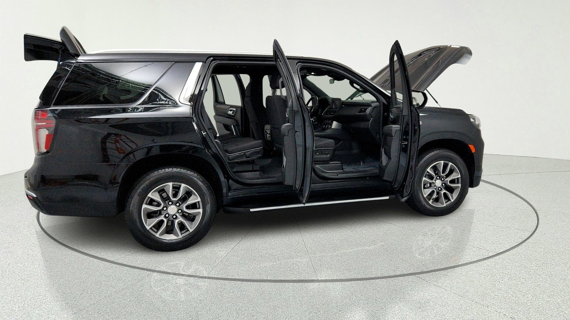2023 Chevrolet Tahoe LS