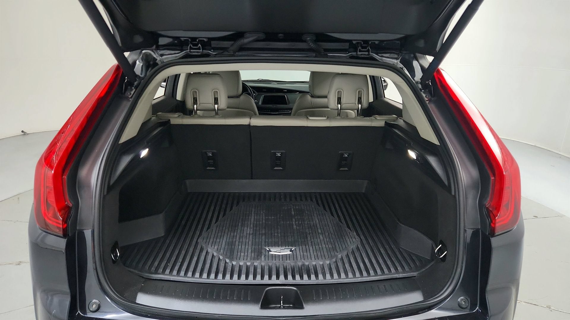 2023 Cadillac XT4 FWD Luxury