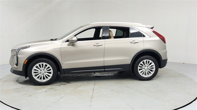 2024 Cadillac XT4 Luxury