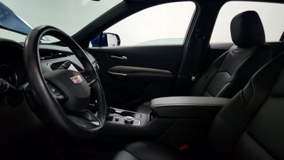 2023 Cadillac XT4 AWD Premium Luxury