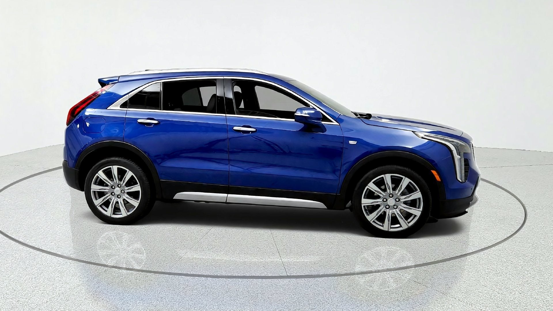 2023 Cadillac XT4 AWD Premium Luxury