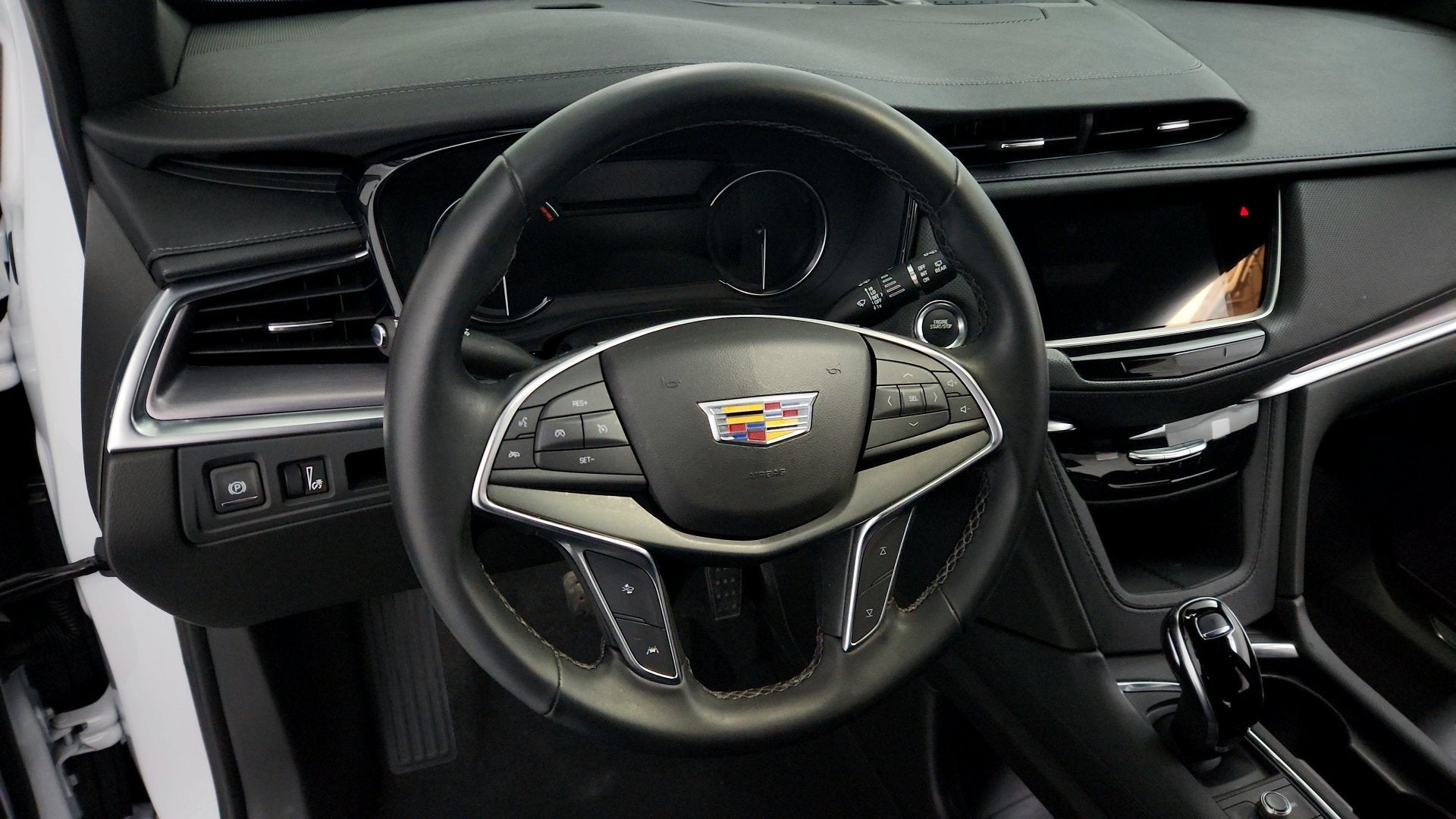 2024 Cadillac XT5 Luxury