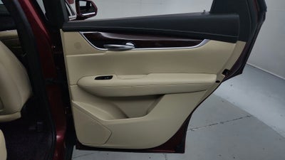 2018 Cadillac XT5 Luxury FWD