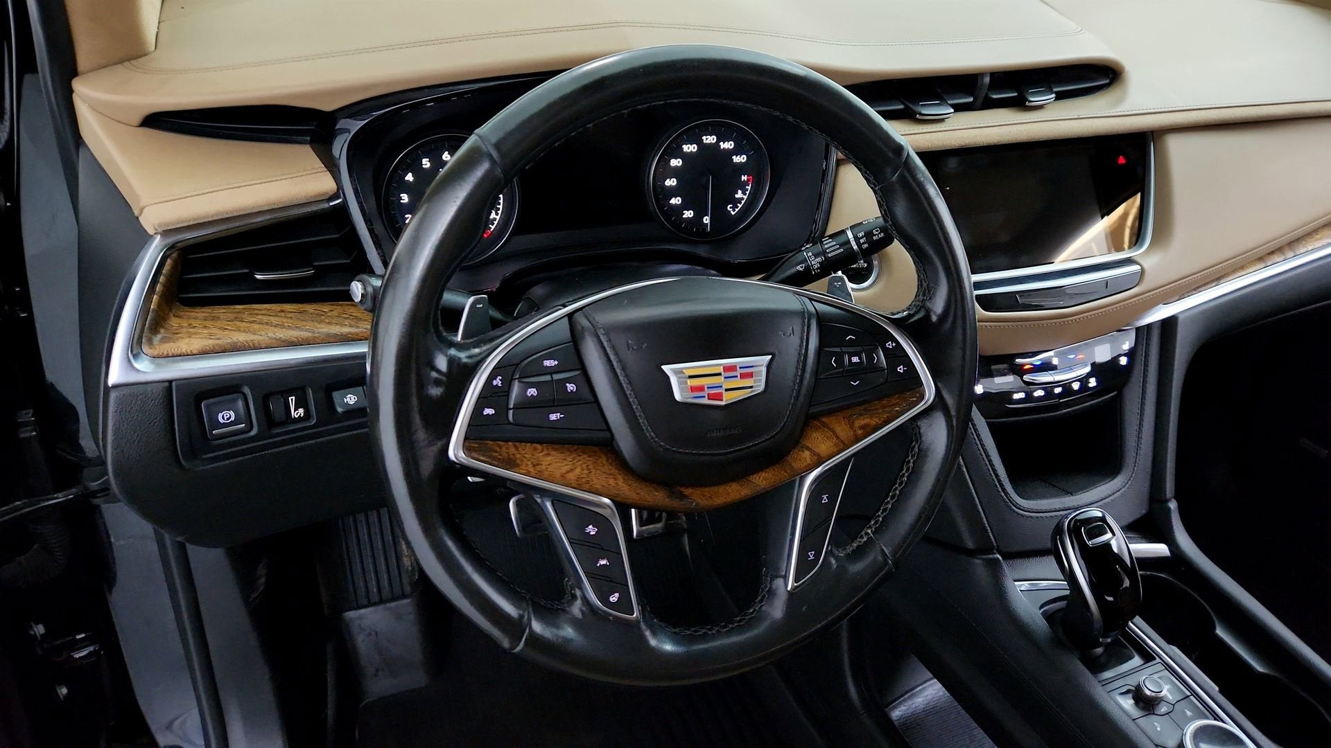 2022 Cadillac XT5 Sport