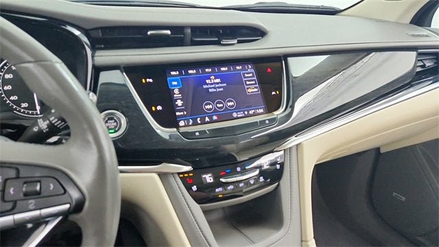 2022 Cadillac XT6 Premium Luxury