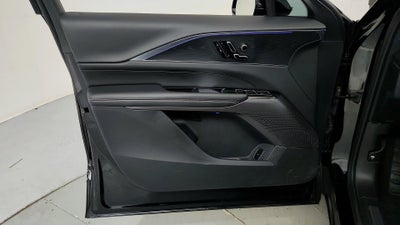 2025 Cadillac LYRIQ Luxury 1