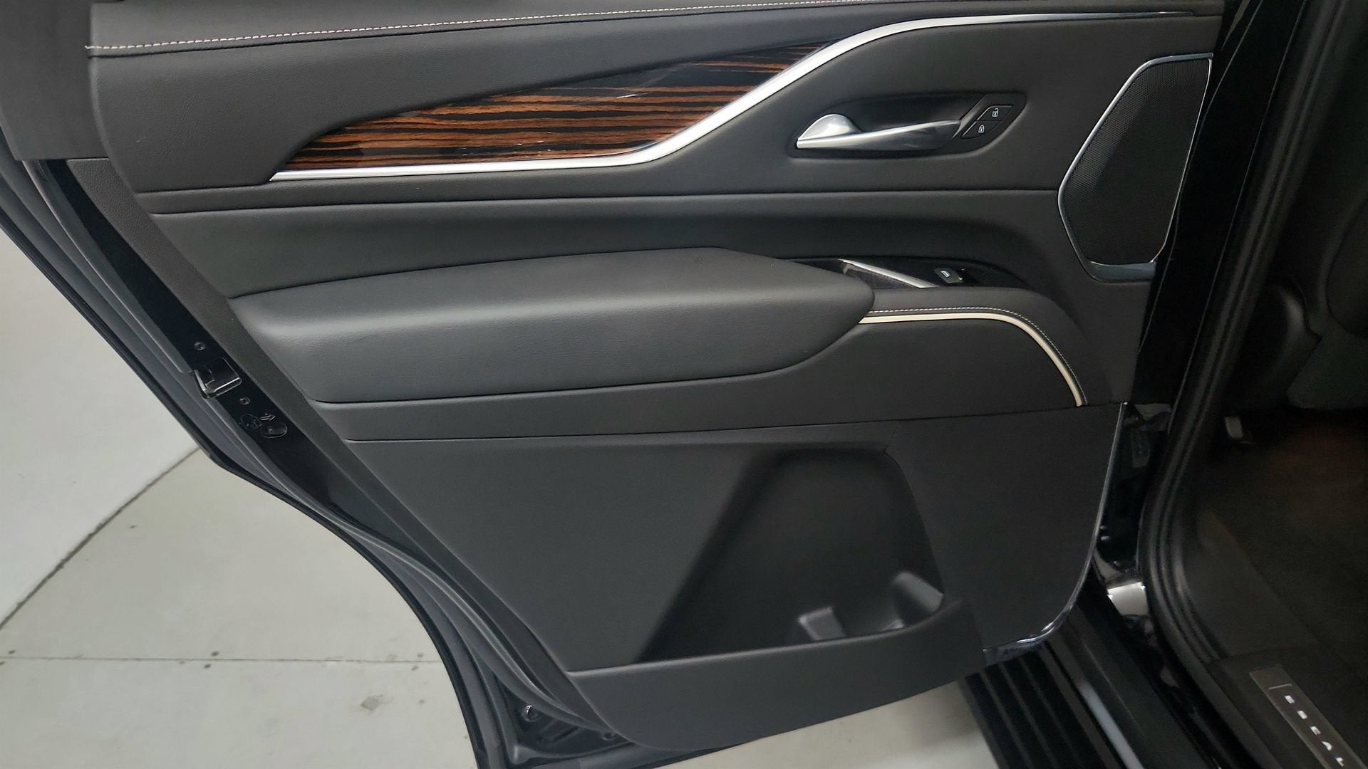 2023 Cadillac Escalade 4WD Premium Luxury