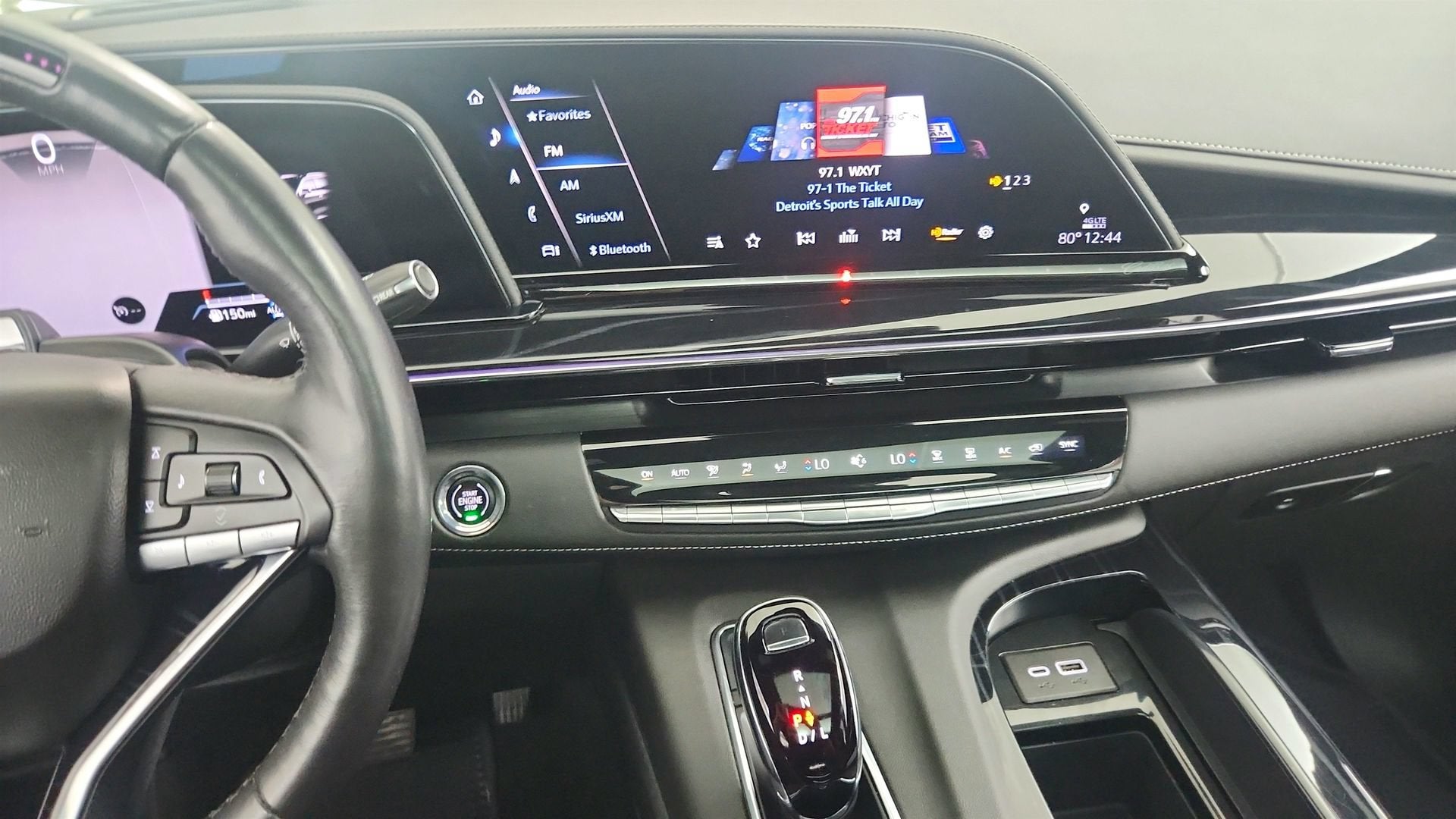 2023 Cadillac Escalade Sport