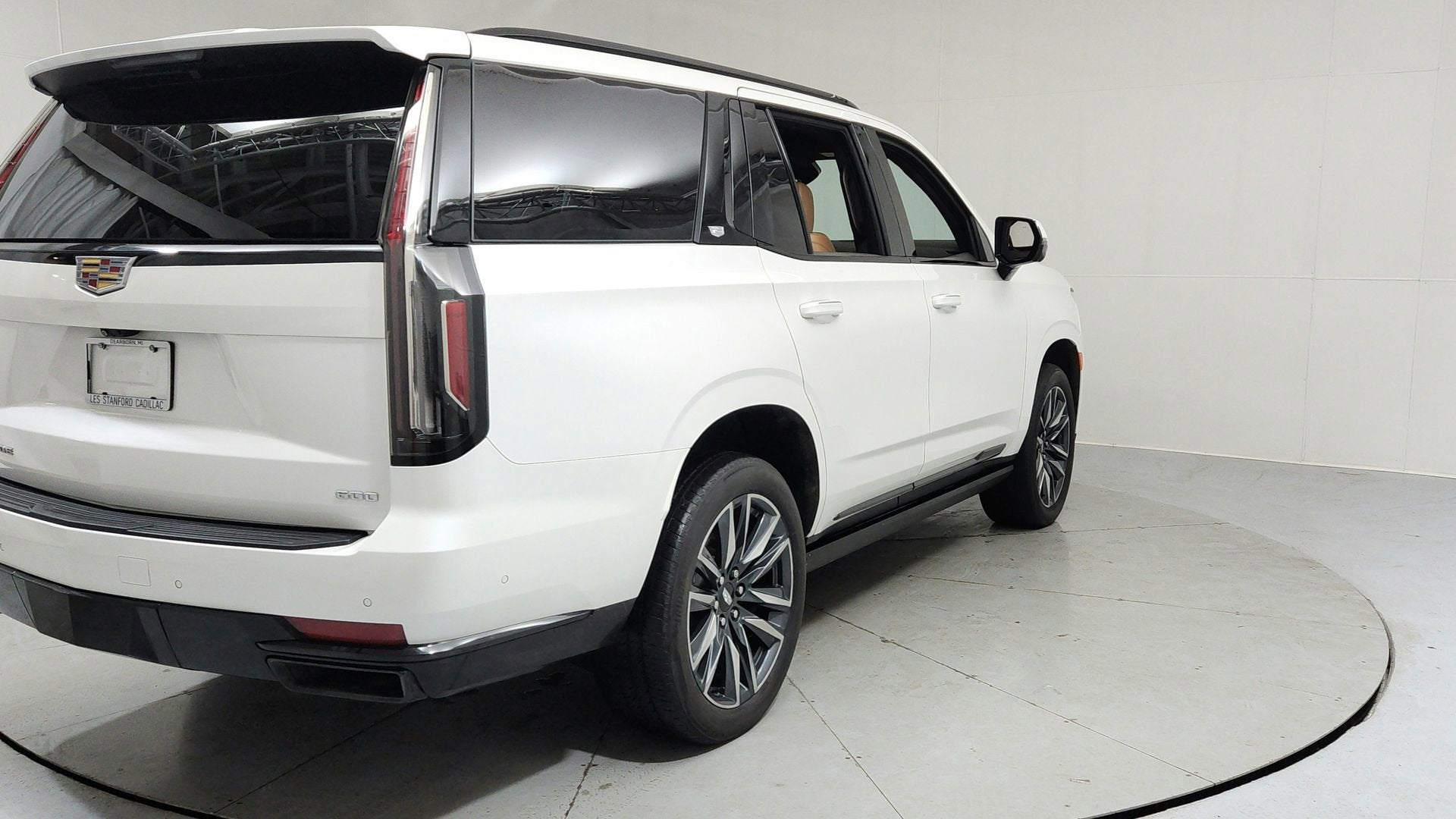 2023 Cadillac Escalade Sport