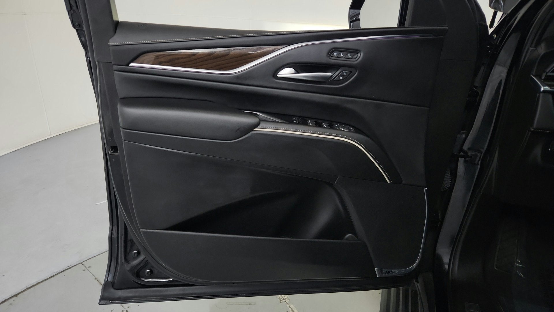 2023 Cadillac Escalade 4WD Sport Platinum