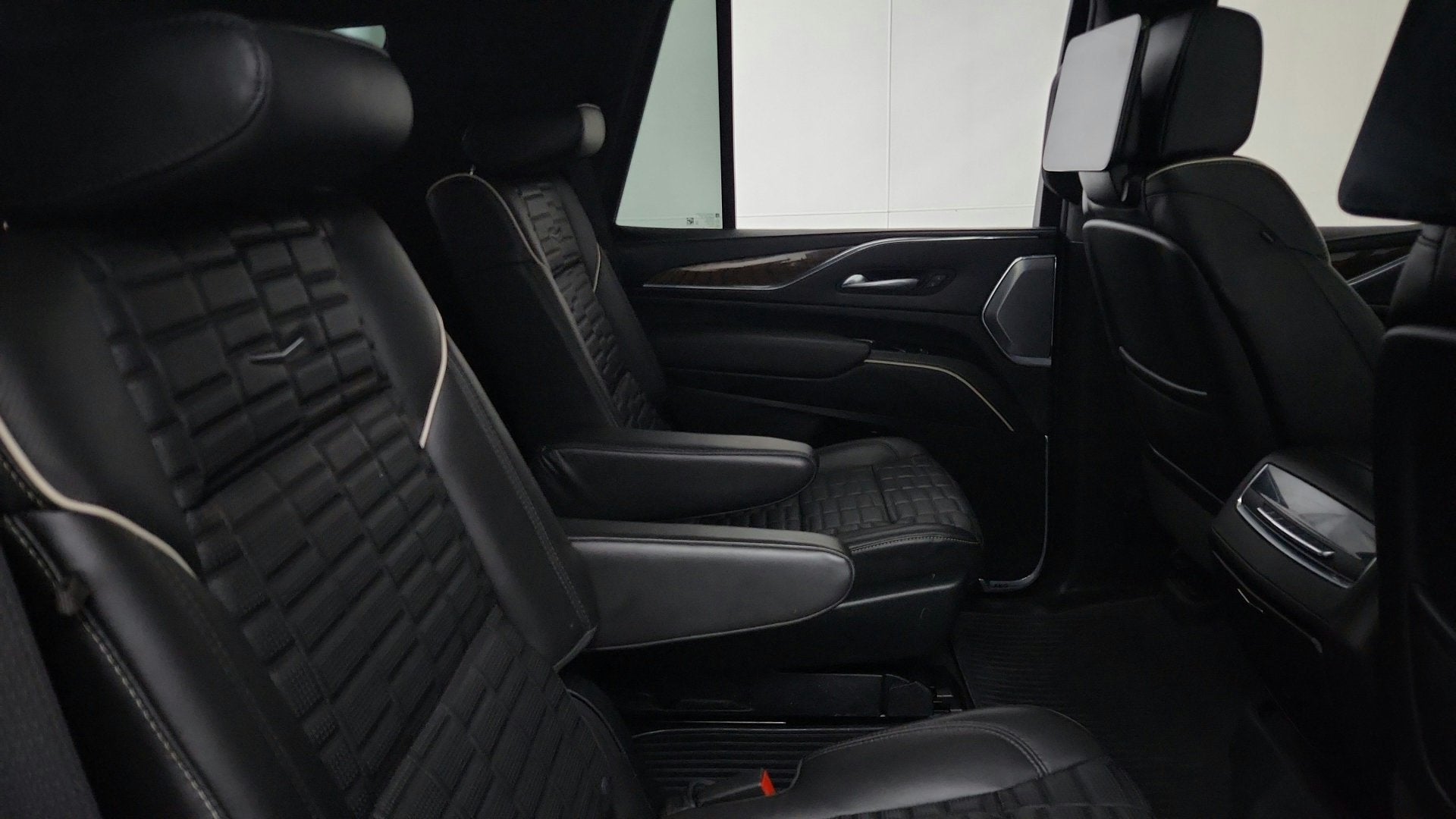2023 Cadillac Escalade 4WD Sport Platinum