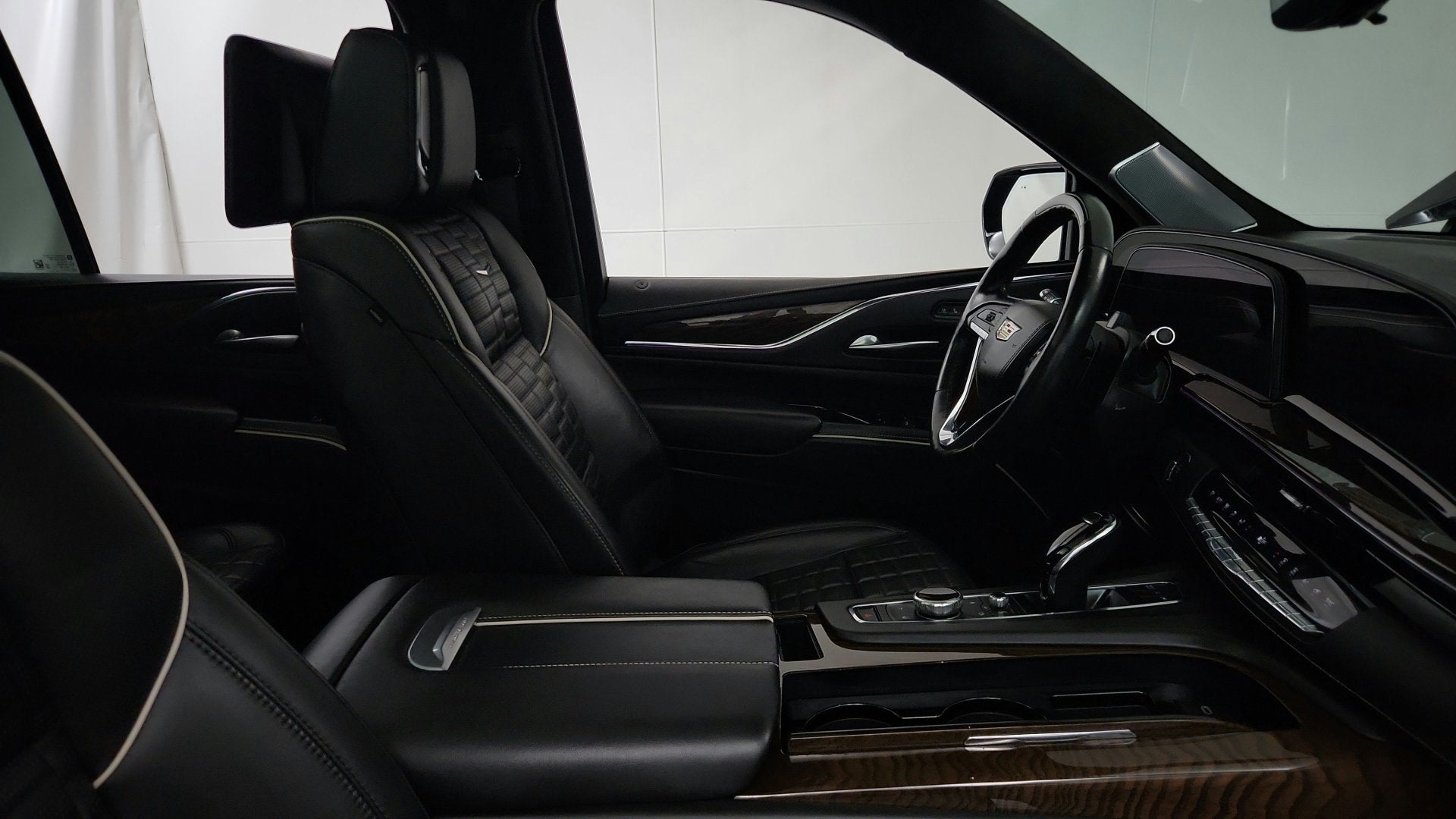 2023 Cadillac Escalade 4WD Sport Platinum
