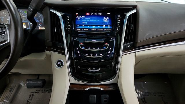 2015 Cadillac Escalade Luxury