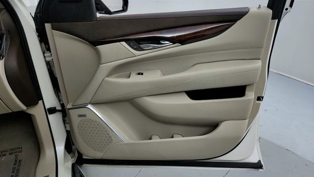 2015 Cadillac Escalade Luxury