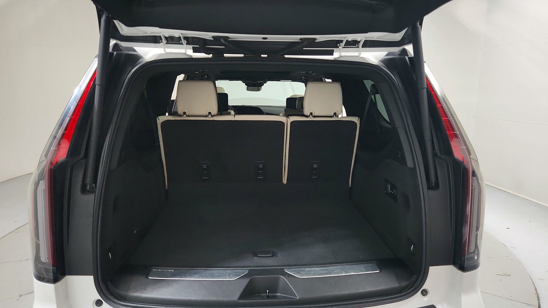 2023 Cadillac Escalade ESV 4WD Sport