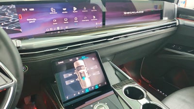 2025 Cadillac Escalade Premium Luxury