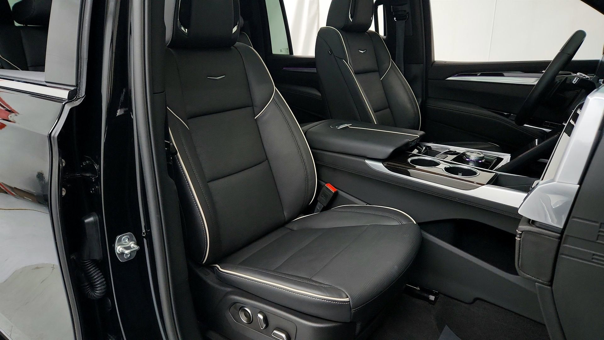 2025 Cadillac Escalade ESV Premium Luxury