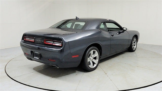 2017 Dodge Challenger SXT