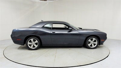 2017 Dodge Challenger SXT