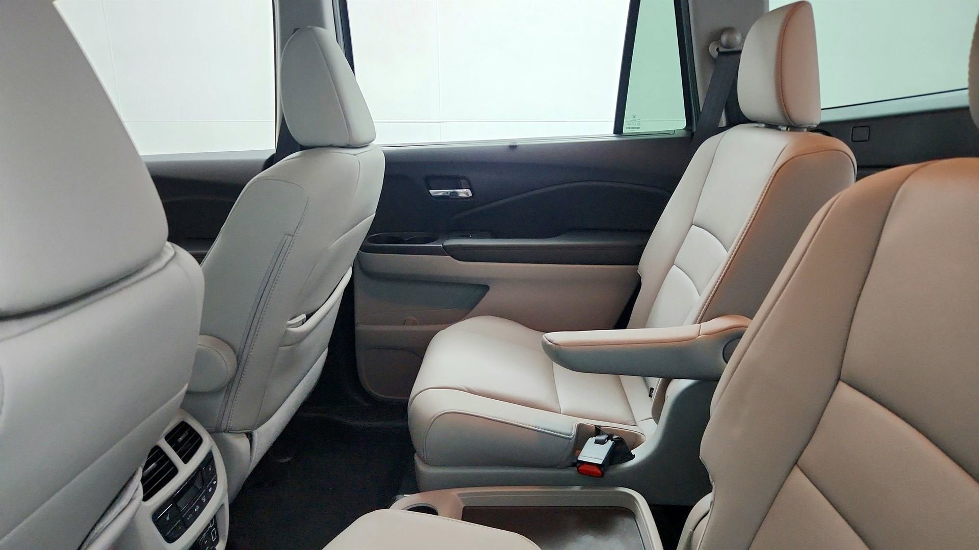 2022 Honda Pilot AWD Touring 7 Passenger