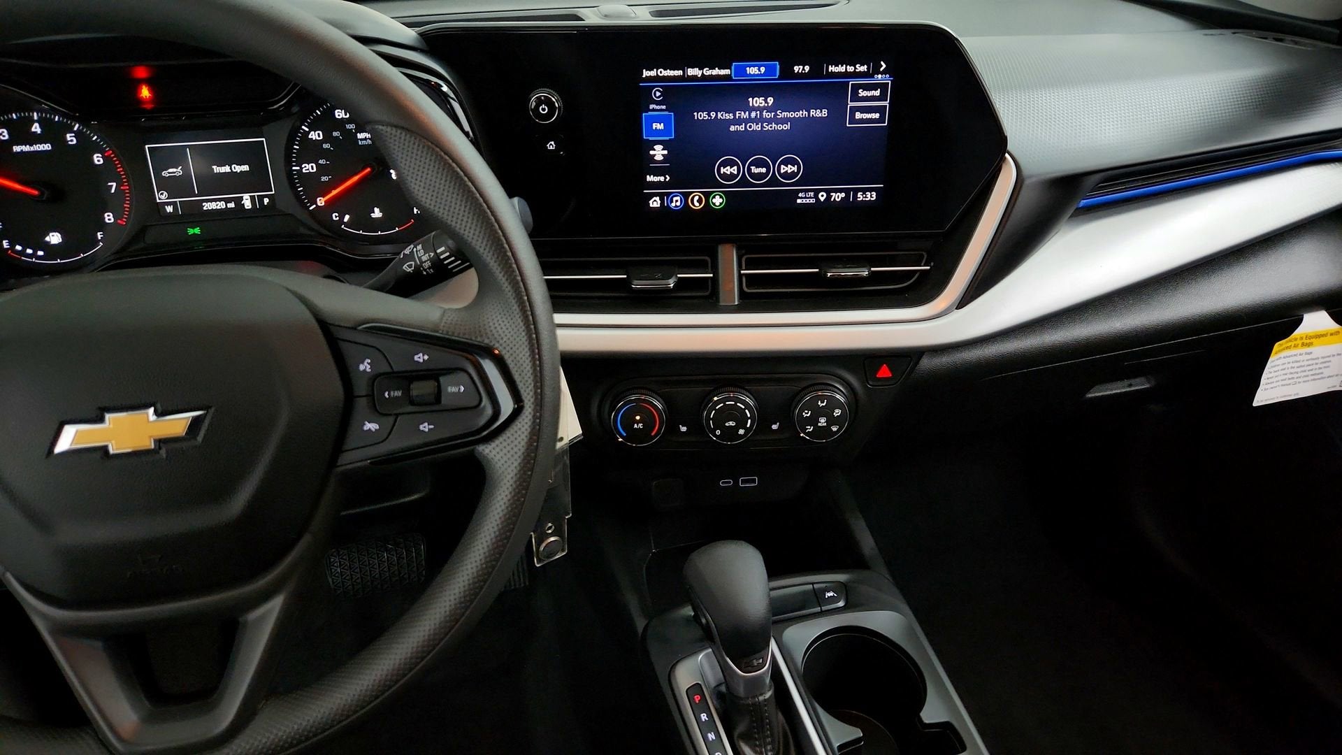 2025 Chevrolet Trax LS