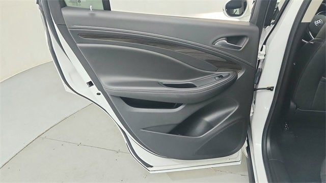 2020 Buick Envision Essence Group