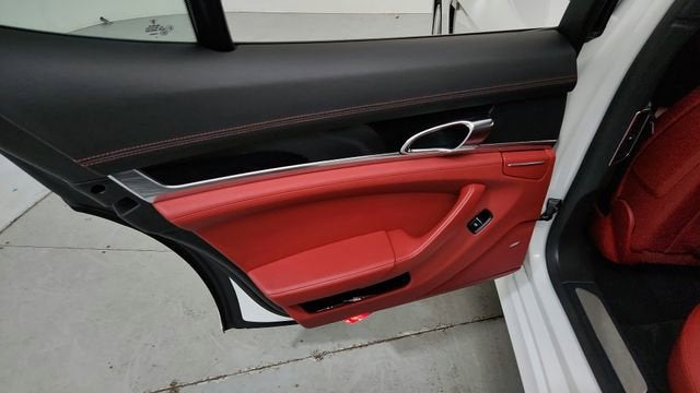 2014 Porsche Panamera 4