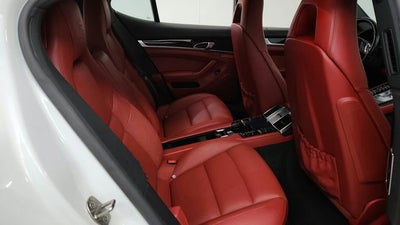 2014 Porsche Panamera 4