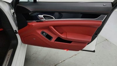 2014 Porsche Panamera 4