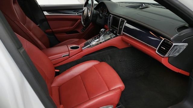 2014 Porsche Panamera 4